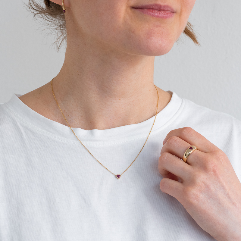 Minimalistický náhrdelník s rubínem Davila 124559