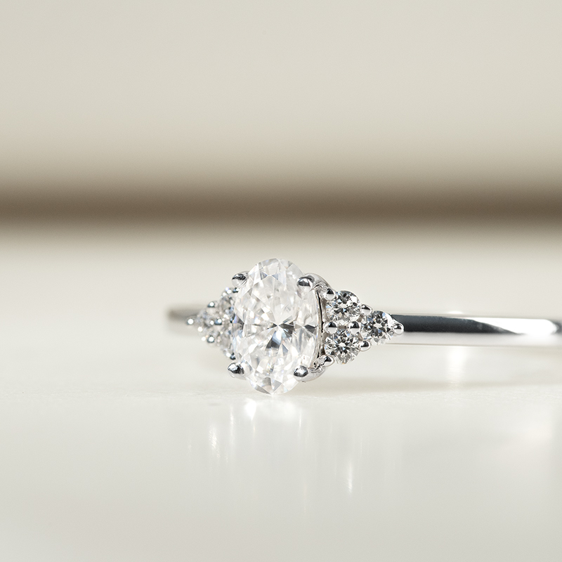 Zásnubní prsten s diamanty Sheldo 134019