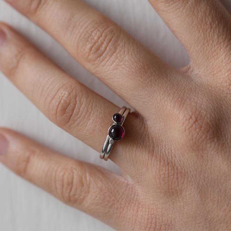 Dvojitý stříbrný prsten s granáty Alden 15619