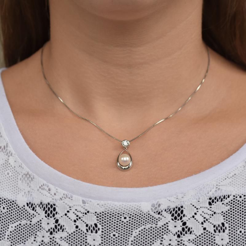 Elegantní perlový náhrdelník 17629
