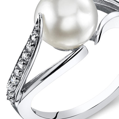 Stříbrný prsten s bílou perlou Mutholi 1879