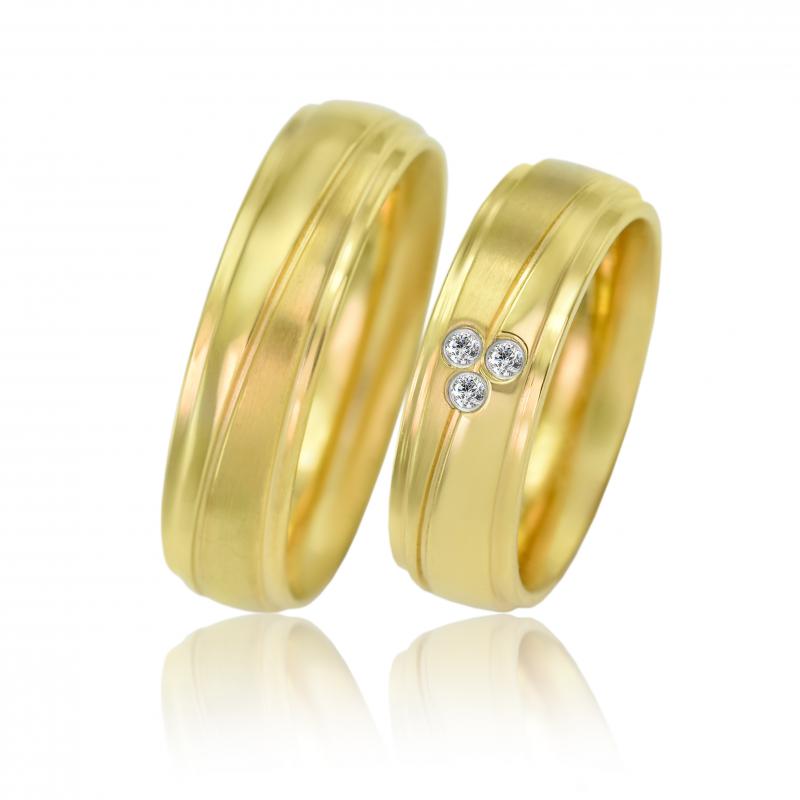 Zlaté svatební prsteny s diamanty
