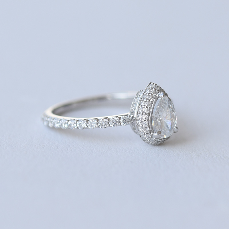 Zásnubní prsten s diamanty 61239