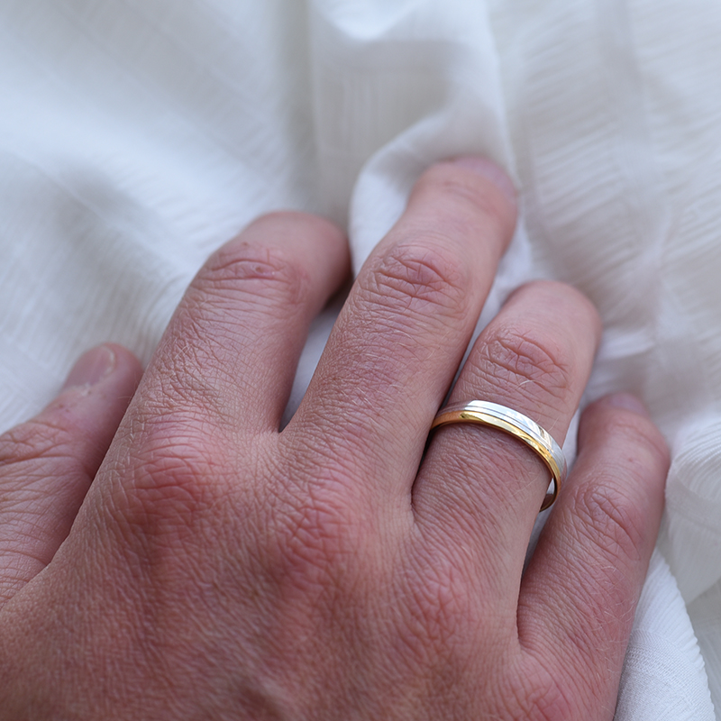 Pánský snubní prsten 64289