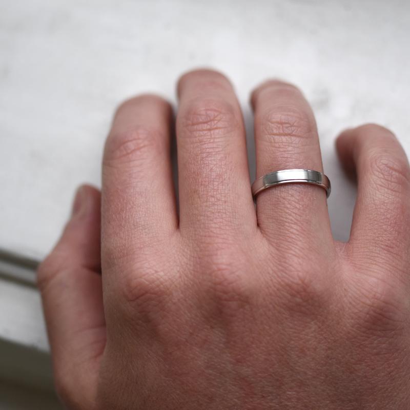 Pánský snubní prsten 76409