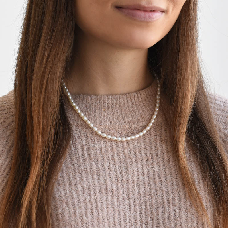 Elegantní stříbrný perlový náhrdelník 78059