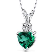 Zlatý náhrdelník se smaragdovým srdíčkem a diamantem Takira 